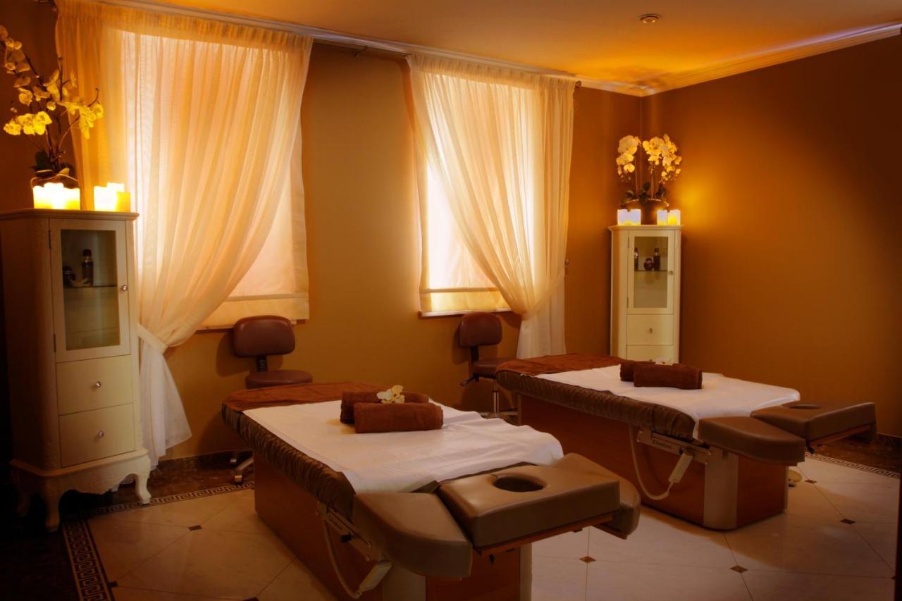 Palac Zelechow Spa & Wellness المظهر الخارجي الصورة