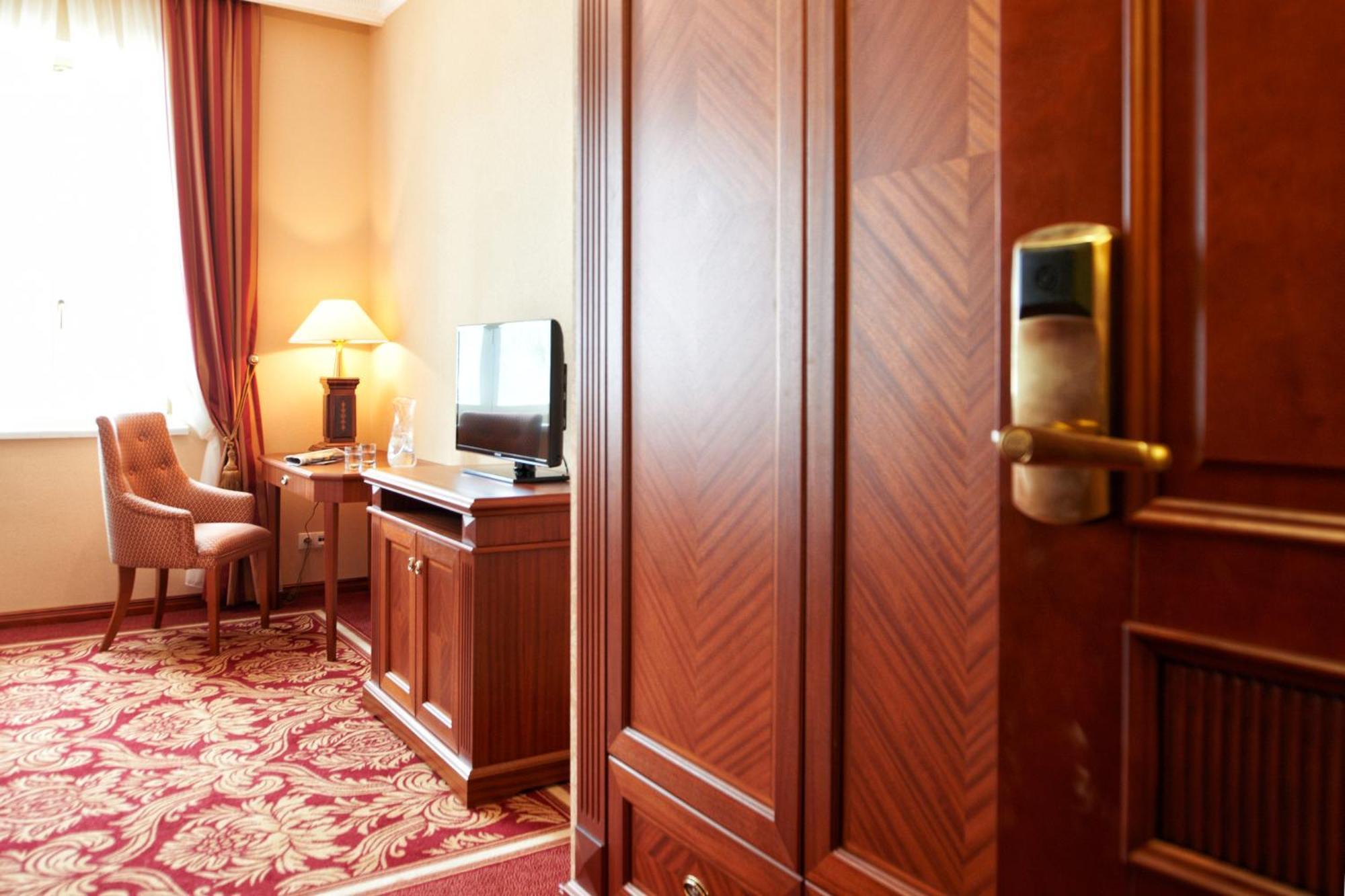 Palac Zelechow Spa & Wellness المظهر الخارجي الصورة
